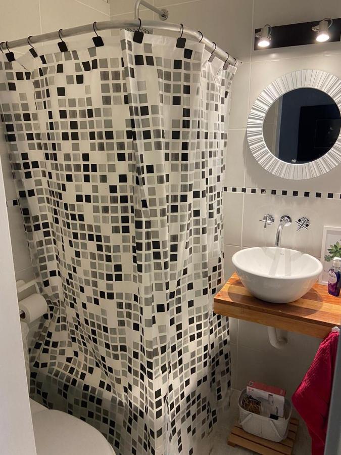 Departamento De Elena - Excelente Ubicación Apartamento *